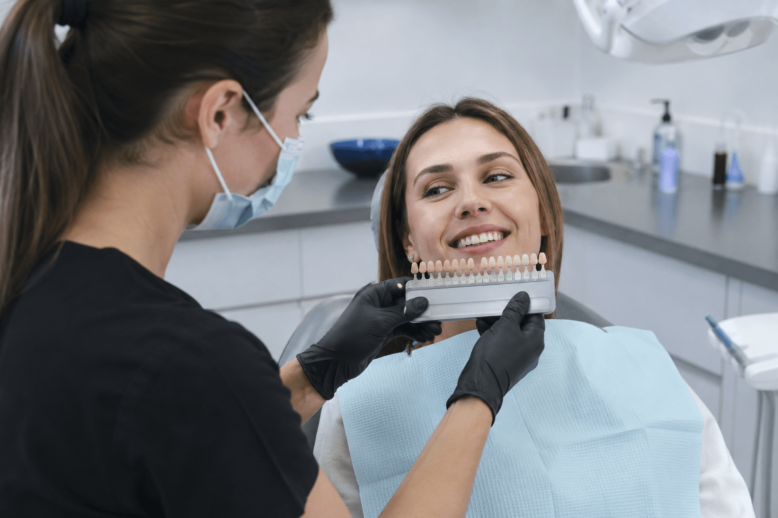Comparison of extrinsic, intrinsic and age-related tooth discolouration
